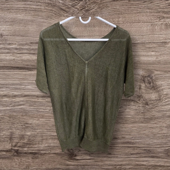 ⭐️Talbots Olive Deep Back V Sweater Size XS - Picture 2 of 4